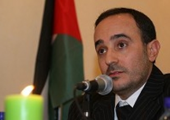 صابر الرباعي يودع فلسطين بزيارته لضريح الرئيس الراحل عرفات وسيصور كليب فلسطيني