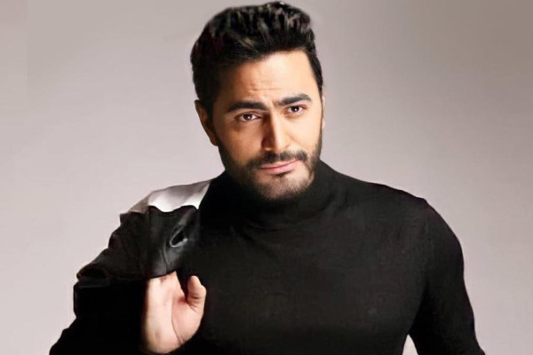 ما حقيقة سرقة تامر حسني الموسيقى التصويرية لفيلم تاج؟