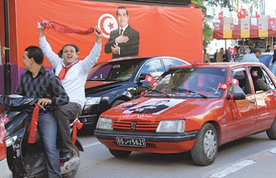 بن علي يفوز برئاسة الجمهورية التونسية لولاية خامسة بنسبة تجاوزت 89 في المائة