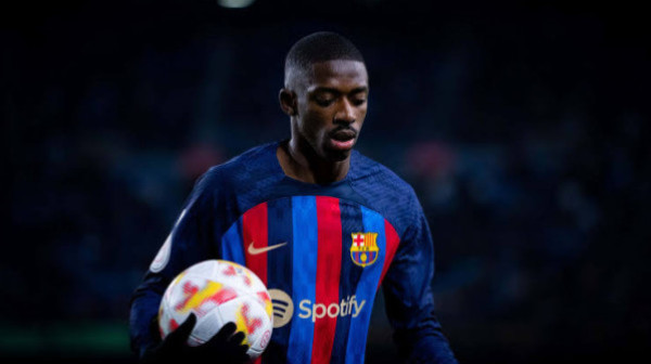 ديمبيلي يضع اللوم على برشلونة في قرار رحيله