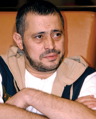 جورج وسوف ومرافقيه يعتدون بالضرب على فنان لبناني