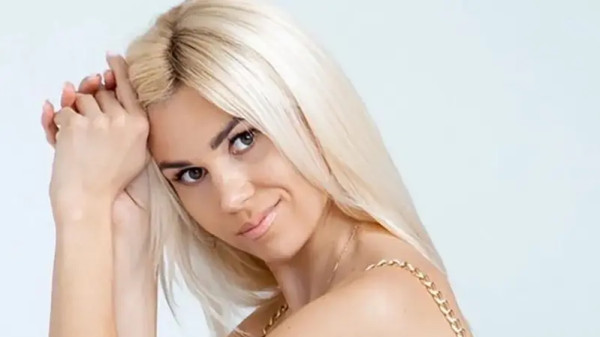 اسرار – مؤثرة شهيرة تخنق ابنها في كيس بحثاً عن “لايكات”