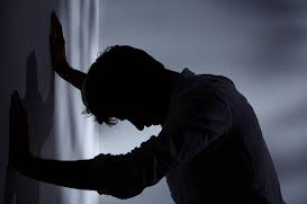 ما هي أعراض وأسباب مرض الفصام؟