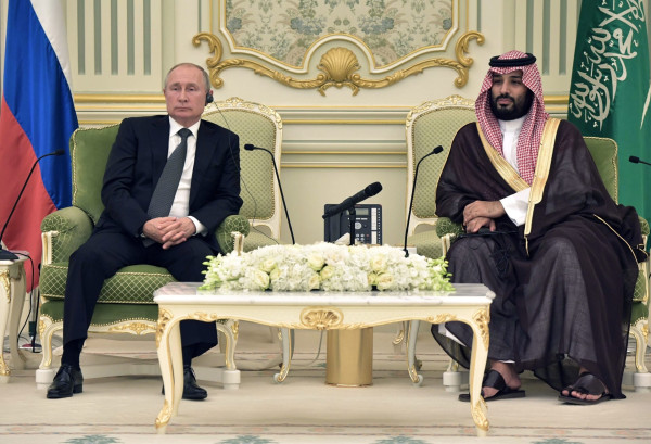 تفاصيل اتصال هاتفي بين بوتين وولي عهد السعودية