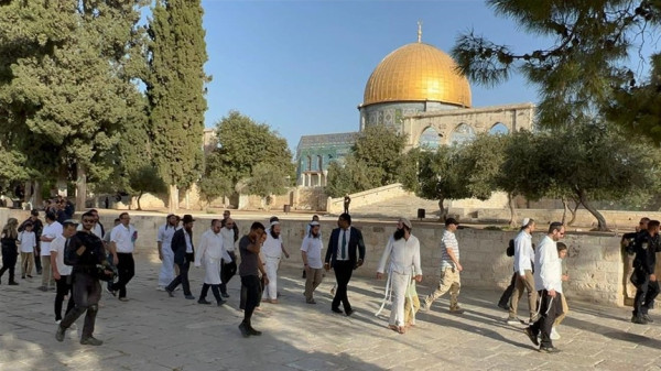 في ثالث أيام "عيد الفصح".. مئات المستوطنين يقتحمون الأقصى بحماية مشددة من الاحتلال