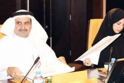 إعفاء وزير إماراتي من منصبه تمهيداً لمحاكمته بالاختلاس وخيانة الأمانة