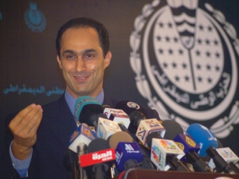 الرئيس مبارك رفض اقتراحًا بتكليف نجله جمال برئاسة الوزراء