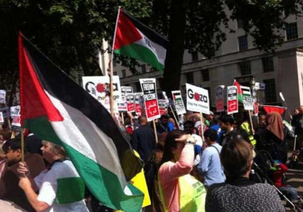 الجالية الفلسطينية في مدينة بون تشارك بمهرجان القوى الديمقراطية الألمانية بمناسبة الأول من آيار