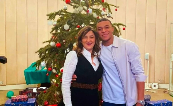 مبابي يرفض عرضاً جديداً من باريس
