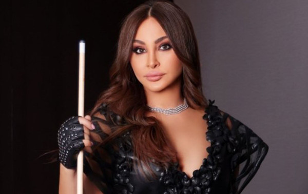 إليسا تخطف الأنظار بحفلها الأخير في جدة