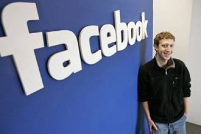 facebook يدخل عامه السابع بـ 400 مليون مستخدم