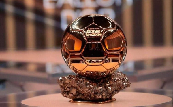 استطلاع رأي يكشف اللاعب "الأوفر حظاً" للظفر بالكرة الذهبية
