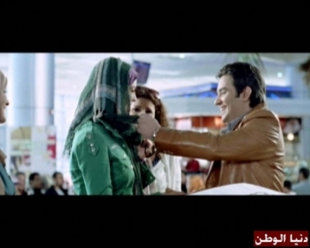 مطرب سوري يغني للمحجبات وينفي تلقيه دعما من عمرو خالد