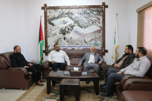 النائب محمد الغول يستقبل وفداً من هيئة التوجيه السياسي والمعنوي