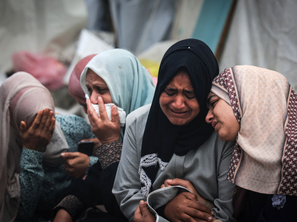 20 شهيداً في قصف الاحتلال مركزي إيواء ومنازل شرق مدينة غزة
