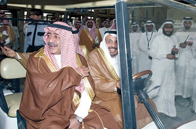 رئيس الاستخبارات السعودية يحذر من مغبة حرب إلكترونية محتملة