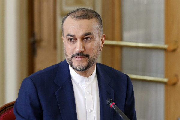 وزير الخارجية الإيراني: تحرك وقائي لمحور المقاومة متوقع في الساعات المقبلة