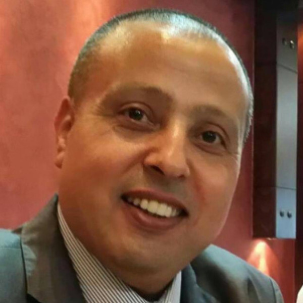 صناعة الأبطال: أزمة وعي ومأزق مجتمع