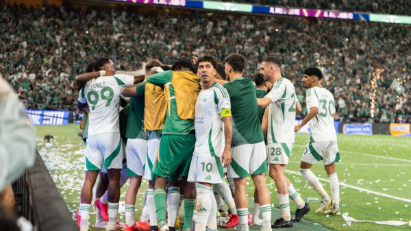 الأهلي السعودي يتوّج بدوري أبطال آسيا للمرة الأولى في تاريخه