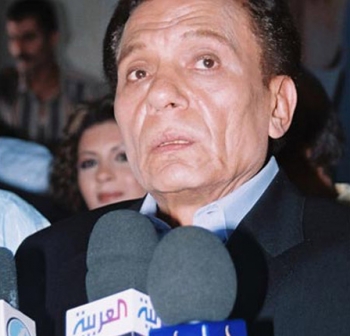 هجوم الاخوان المسلمين على النجم عادل امام