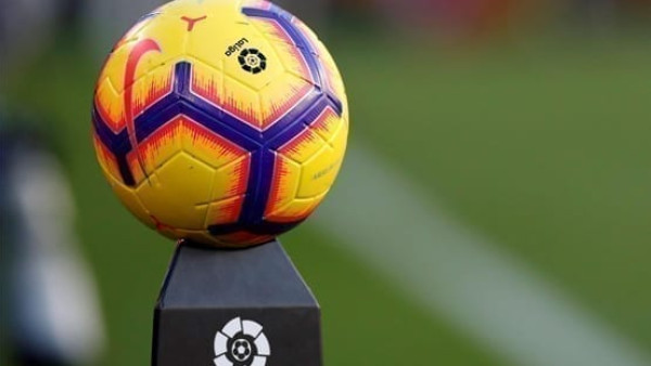 الحياة تعود للملاعب الإسبانية والإنجليزية اليوم الجمعة