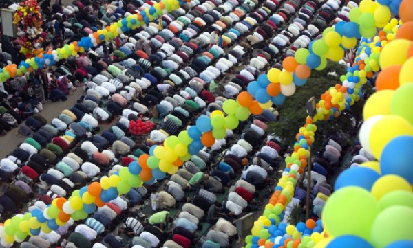 ما حكم صلاة الجمعة إذا جاءت أول أيام العيد؟