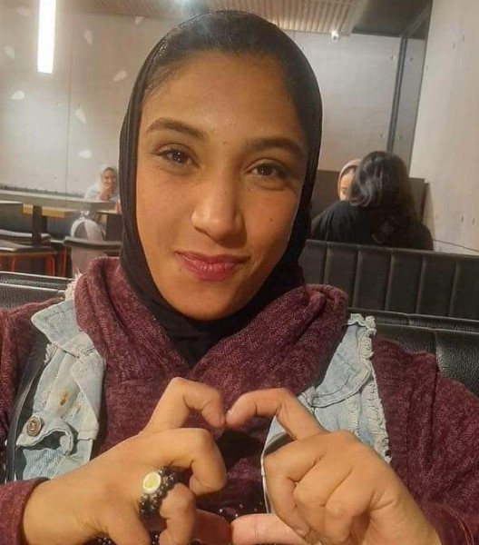 تصدّرت الترند.. وفاة المدونة المصرية دينا مراجيح حزناً على وفاة والدتها