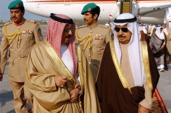 تفاصيل وخفايا الخلاف النادر في بيت الحكم البحريني