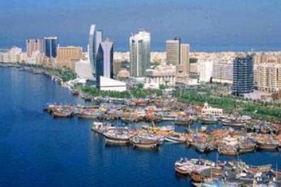 إحالة وزير إماراتي إلى القضاء بتهم خيانة الأمانة والاختلاس