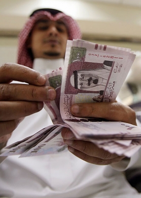 السعودية: مراجعة أرصدة الحسابات البنكية في إطار مكافحة الجرائم