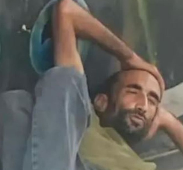 ما قصة الشاب فرانسو المشرد الذي يجوب شوارع القاهرة؟