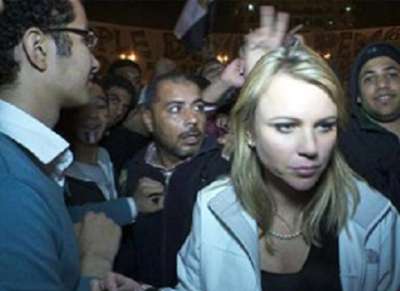 صحفية امريكية تروي تفاصيل تعرضها لاعتداء جنسي في ميدان التحرير