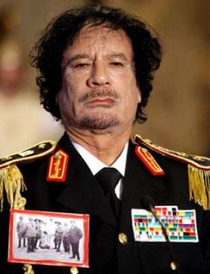 معلومات تكشف لاول مرة :رصيد حساب معمر القذافي صفر ورقمه 1969.. وراتبه كان يتحول تلقائياً لدار رعاية الأيتام