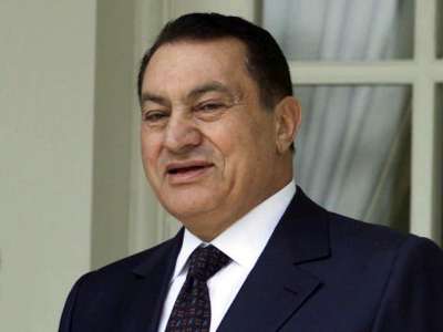 4 جروبات للدفاع عن مبارك على الفيس بوك