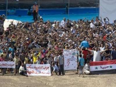 مدن سورية تشهد خروج عشرات الآلاف في جمعة ارحل