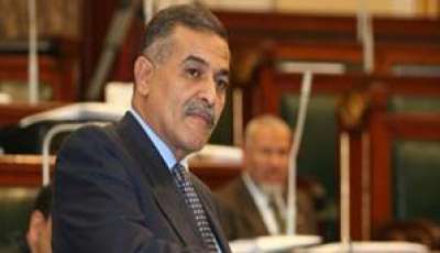 السادات يطالب بمحاكمة عادلة لمبارك وعدم إهانته