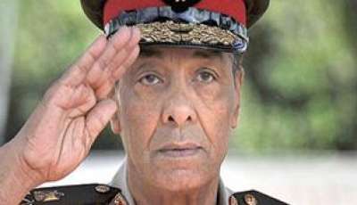 طنطاوي يطالب الحكومة الجديدة بتحقيق مطالب الثورة