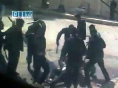 سوريا: أكثر من 1.2 مليون متظاهر في حماة ودير الزور ضد نظام الأسد وسقوط 7 قتلى