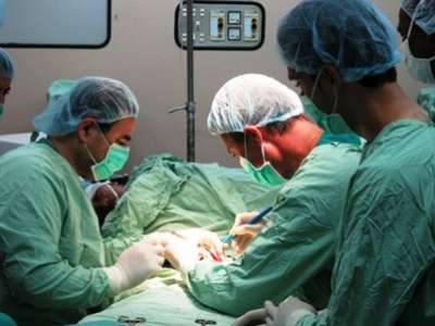 لأول مرة في قطاع غزة : مستشفى الخدمة العامة يعلن نجاح عملية استئصال دوالي الخصيتين بالمنظار