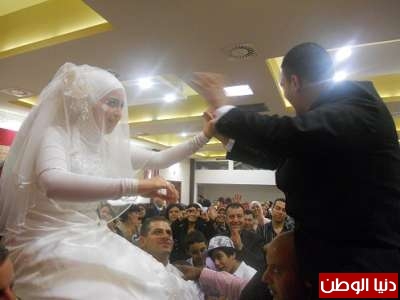 بالصور...فلسطينيون وعرب يحتفلون بزفاف باسمة وخضر في النمسا