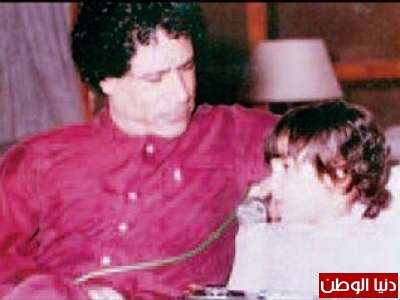 فورين بوليسي تنشر صور نادرة للقذافي