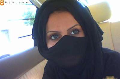 الشرطة الدينية في السعودية تتعهد بملاحقة النساء صاحبات العيون المثيرة للفتنة