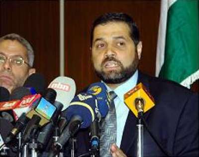 حماس ترفض التهدئة إلا بشروط وتنفي وجود اتصالات مصرية