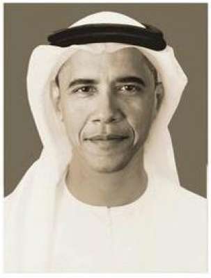 أوباما والمشاهير بالزي الخليجي في معرض لفنان إماراتي .. صور