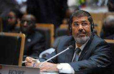رئيس مصر محمد مرسي يتحوّل إلى إذاعيّ خلال شهر رمضان .... فيديو