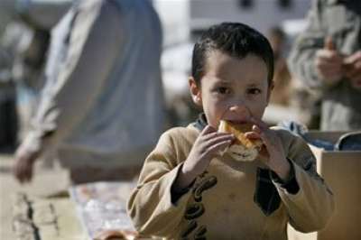 بنك للطعام- وجبات مجانية لمواجهة الجوع والفقر في قطاع غزة