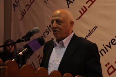 ملتقى المثقفين المقدسين واللجنة القطرية لشؤون القدس يكرمان عدد من الاعلامين الرياضيين