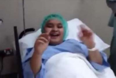 طفل خليجي تحت تأثير البنج يجذب مليون مشاهدة