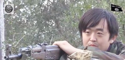 مقاتل صيني يحارب في صفوف الثوار ضد نظام الأسد
