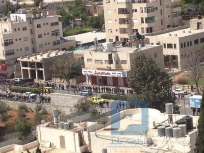 صورة.. شباب يصطفون في شارع عين سارة لاستقبال الشهيد ميسرة ابو حمدية